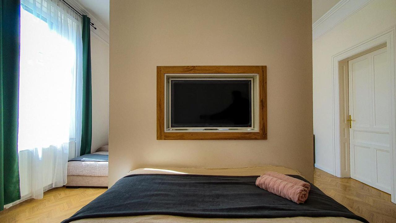 Smaragd Apartman Дьёр Экстерьер фото