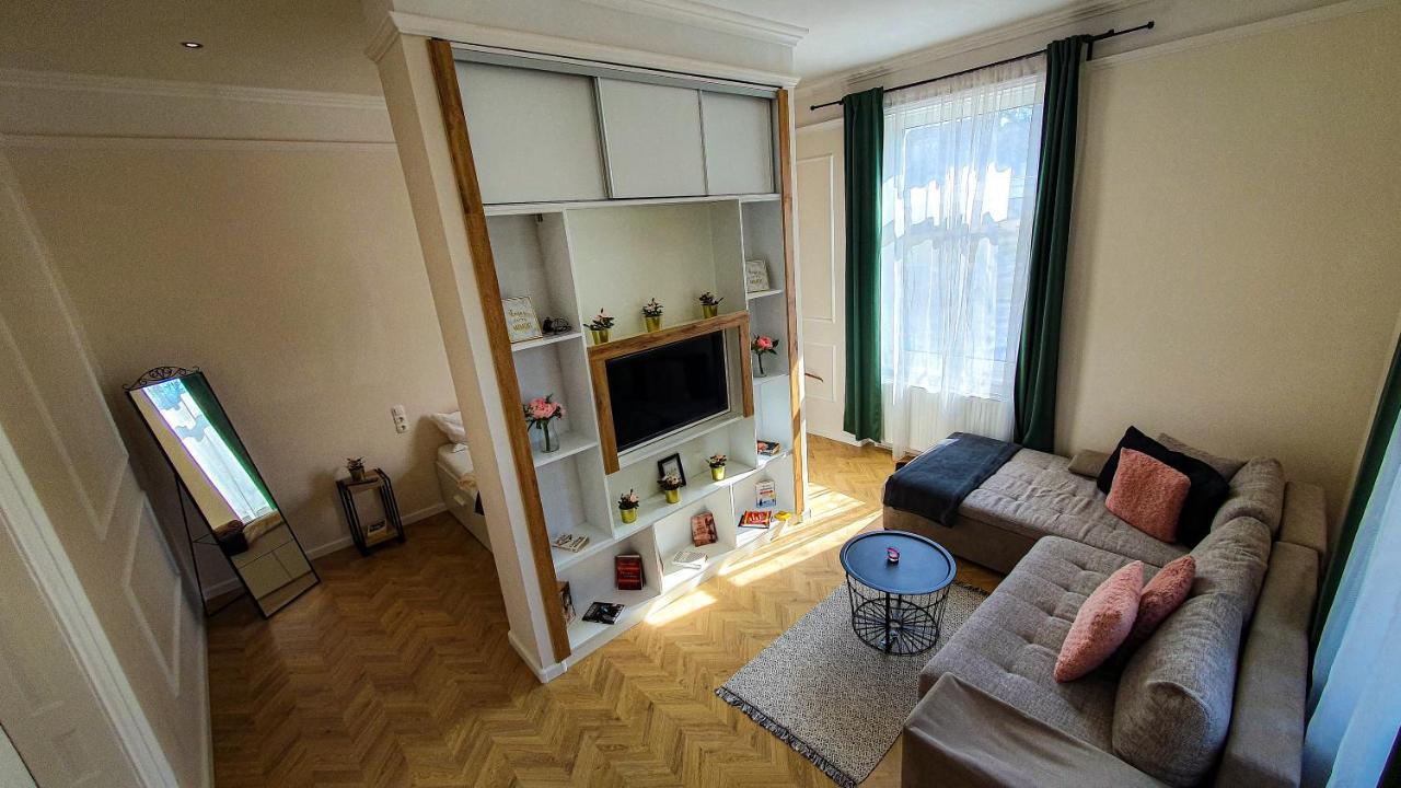 Smaragd Apartman Дьёр Экстерьер фото